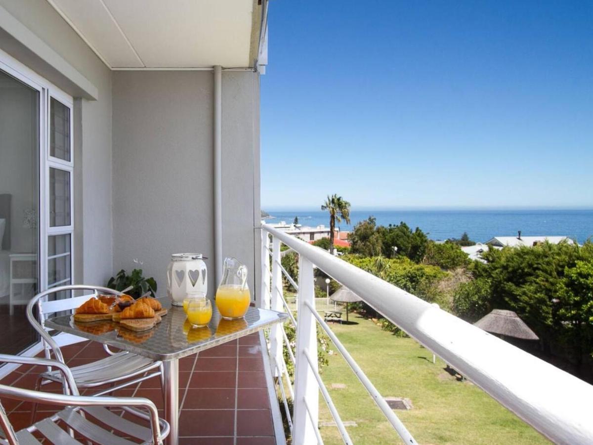 Seaview Camps Bay 6 Sleeper Apartment *