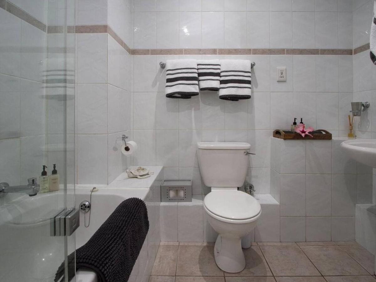 Seaview Camps Bay 6 Sleeper *